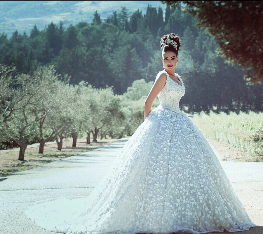 Gorgeous 2021 Kuwait Wedding Dresses Sheer Bridal Gowns Beading Ball Gown Crew Neck Plus Size Lace Up Formal Wedding Gowns, Silver
Gorgeous 2021 Kuwait Wedding Dresses Sheer Bridal Gowns Beading Ball Gown Crew Neck Plus Size Lace Up Formal Wedding Gowns, Silver