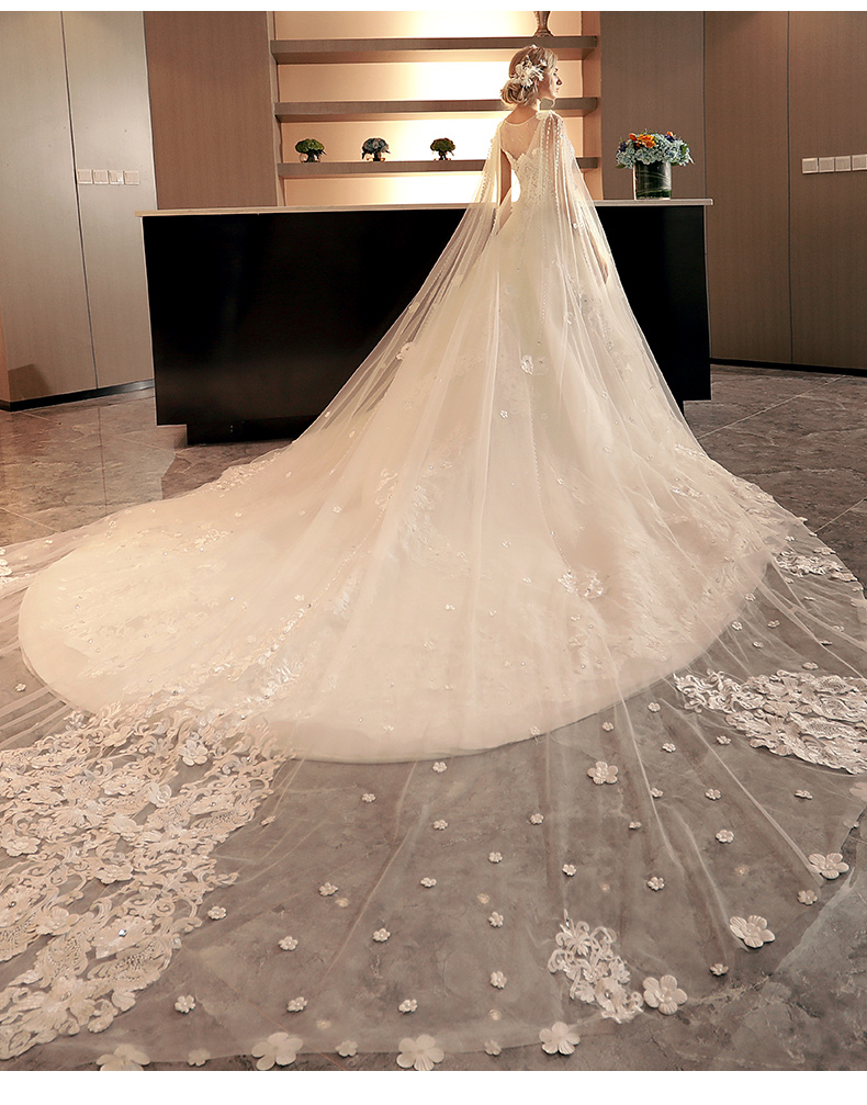 Vintage Lace Applique Beaded Ball Gowns Wedding Dresses With Long Cape Chapel Train Lace Up Bridal Dress Ivory Vestido De Novia