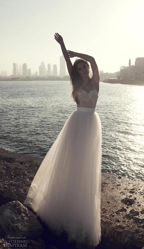 New 2020 Sweetheart Vintage Lace Beaded Wedding Dresses Spaghetti straps A-line Floor Length Bridal Dresses Simple Cheap Wedding Gowns