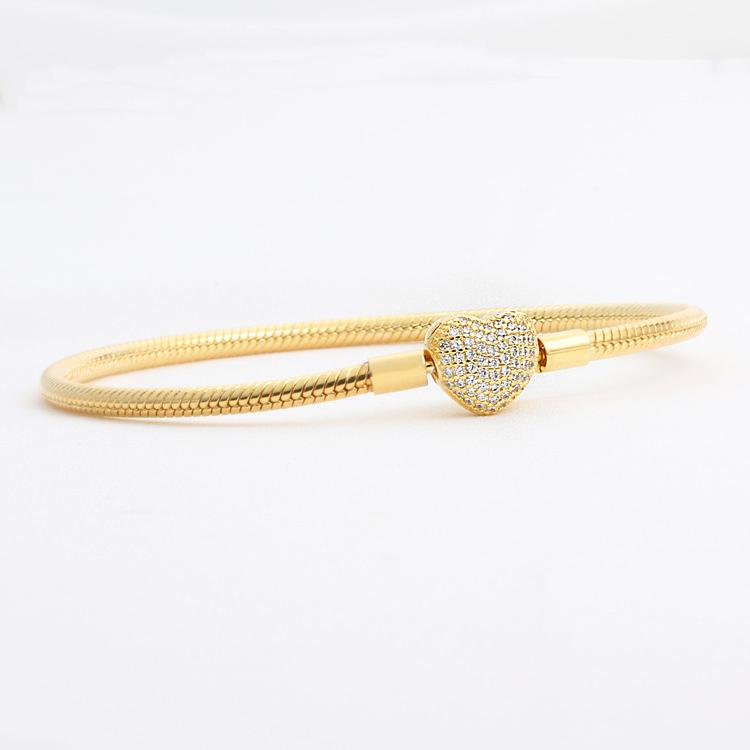 Wholesale- Gold plated CZ Diamond Heart Bracelets Original Box Set for Pandora 925 Silver Snake Chain Bracelet for Women Wedding Jewelry
Wholesale- Gold plated CZ Diamond Heart Bracelets Original Box Set for Pandora 925 Silver Snake Chain Bracelet for Women Wedding Jewelry