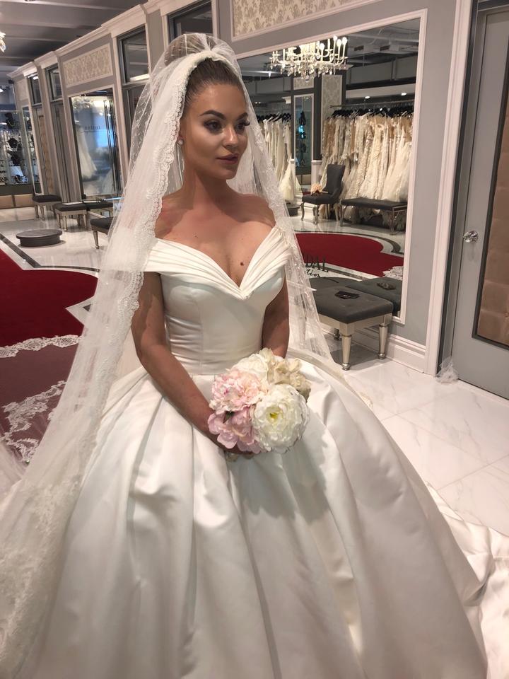 Custom Made 3/4/5 Meters Wedding Veils Long Cathedral Length White Ivory Champagne Bridal Veil with Comb Gorgeous Wedding Accessories