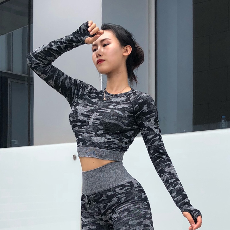 Woman Camo Seamless Crop Yoga Top Sports Wear For Women Gym Shirt Long Sleeve Thumb Holes Sport T-shirt Women' Fitness Tops, Black
Woman Camo Seamless Crop Yoga Top Sports Wear For Women Gym Shirt Long Sleeve Thumb Holes Sport T-shirt Women' Fitness Tops, Black
