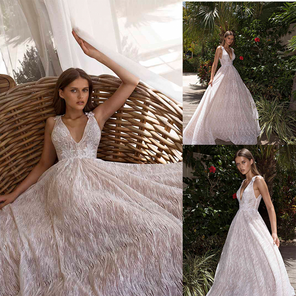 2020 Bohemian Bridal Dresses V Neck Lace Appliqued Sequins Wedding Dress Backless Ruffle Sweep Train Custom Made Robes De Mariée