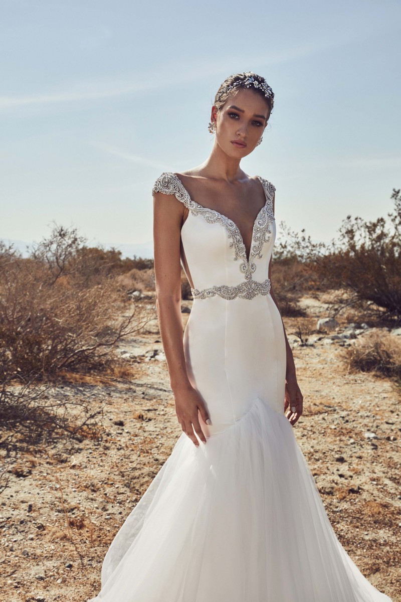 calla blanche mermaid wedding dresses v neck satin bridal gowns sleeveless backless crystal beach boho wedding dress custom