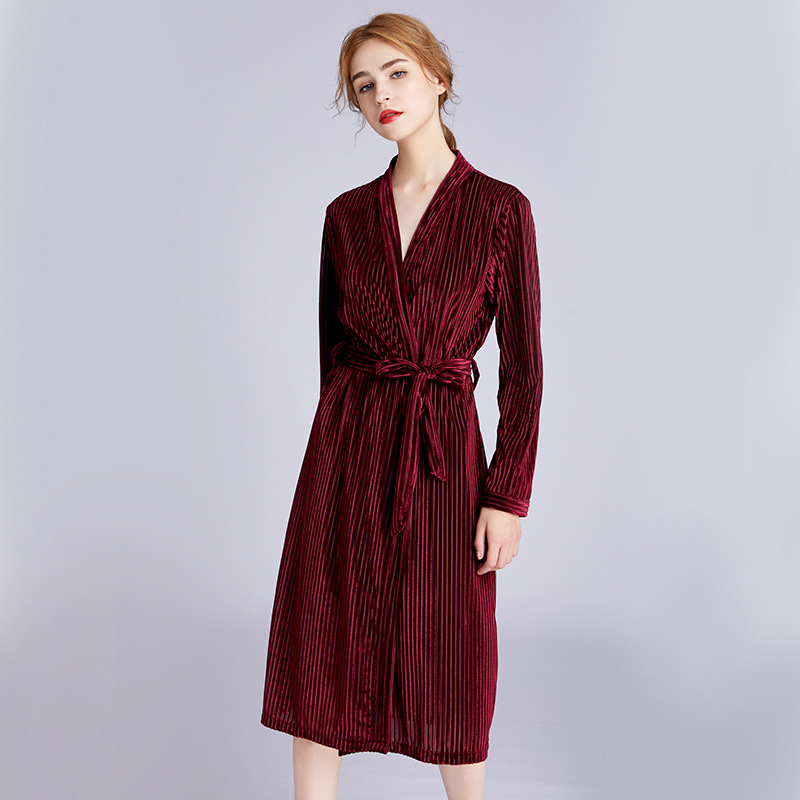 Women Bride Lingerie Kimono Robe Bathrobe Bridesmaid Robes Velvet Warm Pleated Wedding Party Robes DIY Home Lounge Wear M-XXL White Red Pink