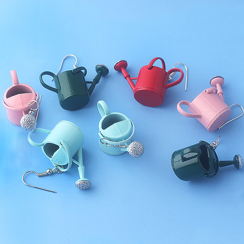 2020 New Fashion Nordic Four Colors Watering can Earrings Ear Clip Stud For Women Girls Christmas Valentine's Day Party Jewelry
2020 New Fashion Nordic Four Colors Watering can Earrings Ear Clip Stud For Women Girls Christmas Valentine's Day Party Jewelry