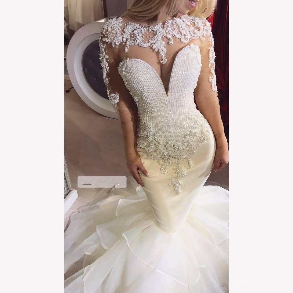 2019 Mermaid Long Sleeve Wedding Dresses Beaded Lace Appliqued Tiered Skirts Wedding Dress Sweep Train Boho Beach Bridal Gowns