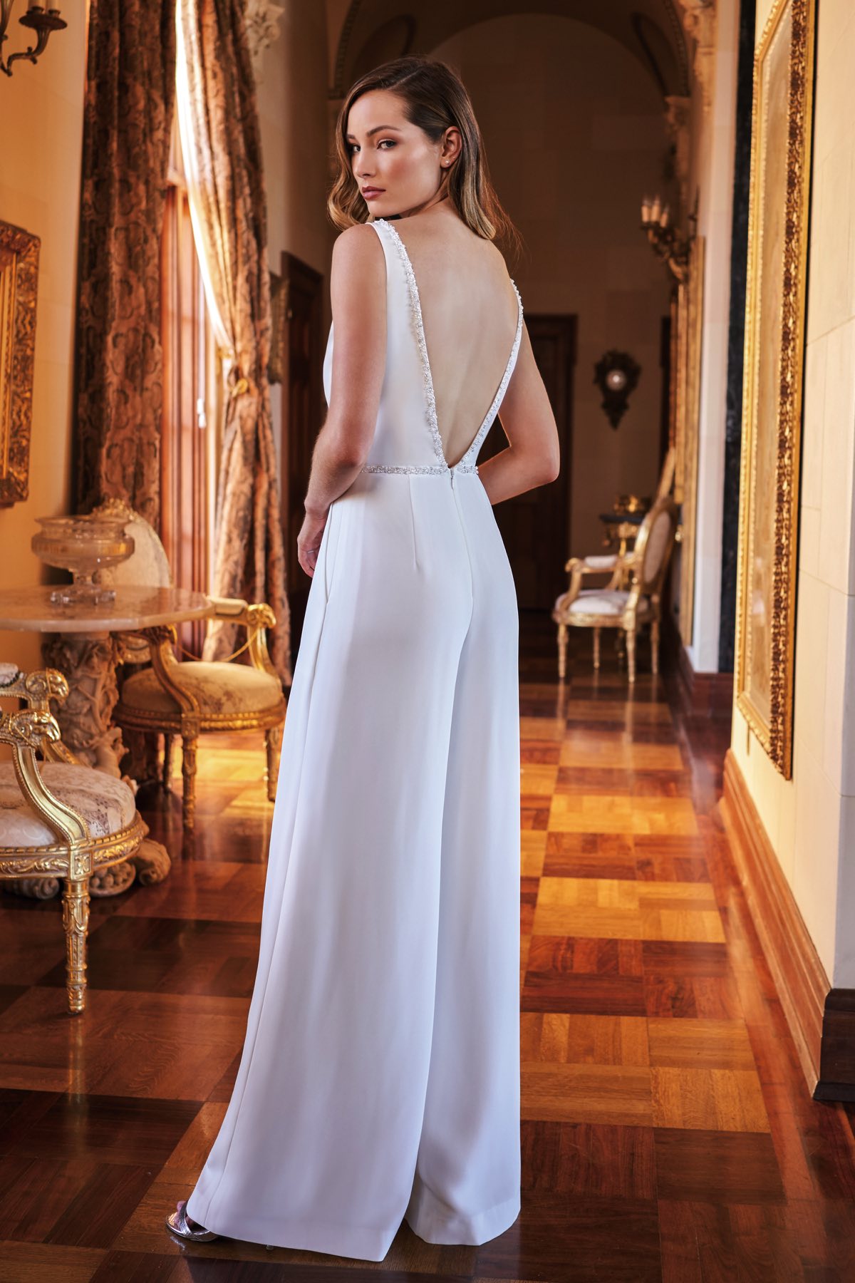 Vintage Satin Wedding Dresses Jumpsuit Beading V Neck Bridal Gowns With Wraps vestido de novia Illusion Backless Boho Wedding Dress