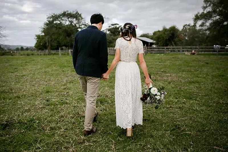 2019 New Romantic Lace Two Pieces Boho Wedding Dresses Modest With Short Sleeves Vestidos De Noiva Vintage Tea Length Bridal Gowns