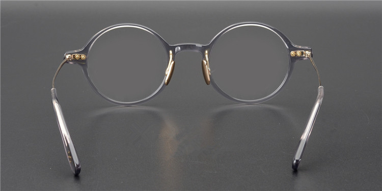High-quality retro small circular frame ultra-light limited edition of the Royal Style OG Library prescription lenses for old-fashioned spec
High-quality retro small circular frame ultra-light limited edition of the Royal Style OG Library prescription lenses for old-fashioned spec