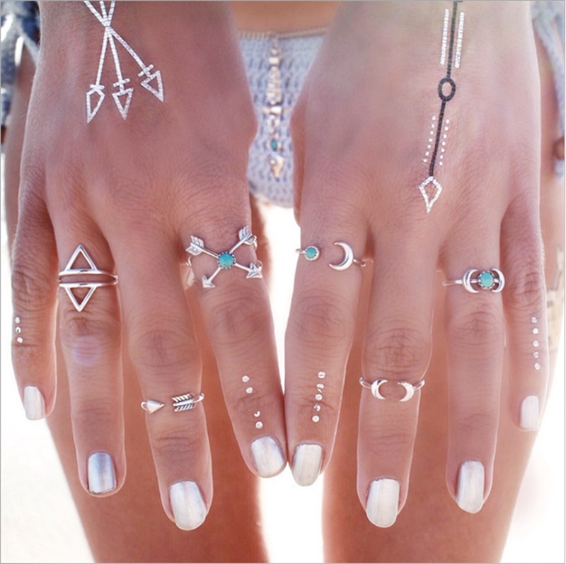Retro Openwork Flower Gems Geometry 7 Piece Set Turquoise Moon Arrow Loop Fashion Ring Set Bohemian Stackable Set for Female Girls