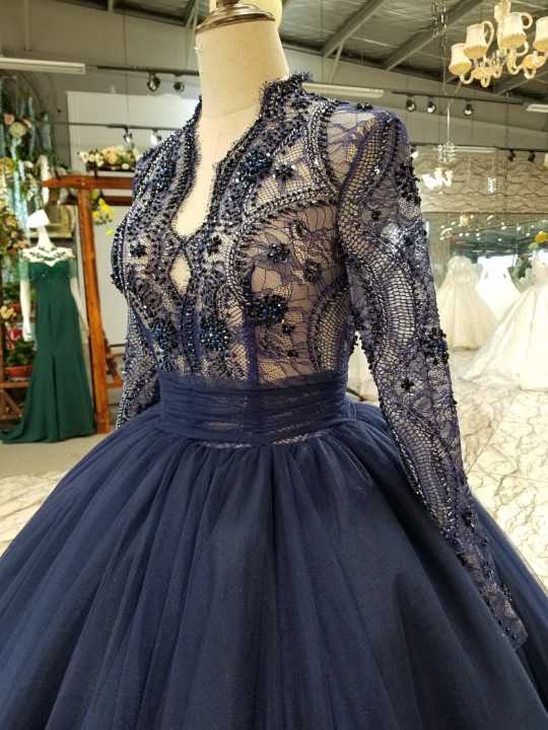 Vintage navy Blue Lace Prom Dresses v neck Sparkle Beaded Formal Party Dress With Full long Sleeves Tulle Ball Gowns Long Prom Gowns