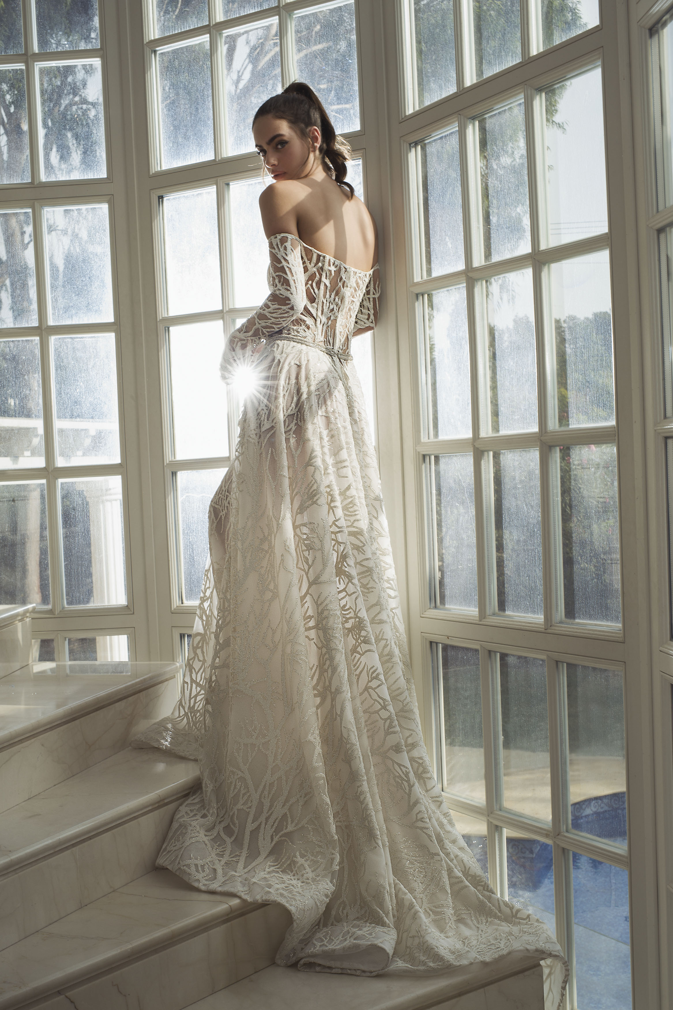 2019 Bohemian Long Sleeve Wedding Dresses Off The Shoulder Lace Appliques A Line Beach Wedding Dress Custom Plus Size Country Bridal Gowns