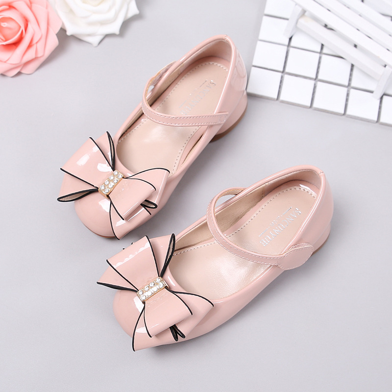 Girls Wedding Shoes Glitter New Brand High Heels Children Princess Sandals Dance Kids Fashion Party Shoes With Bow Sneakers, Black
Girls Wedding Shoes Glitter New Brand High Heels Children Princess Sandals Dance Kids Fashion Party Shoes With Bow Sneakers, Black
