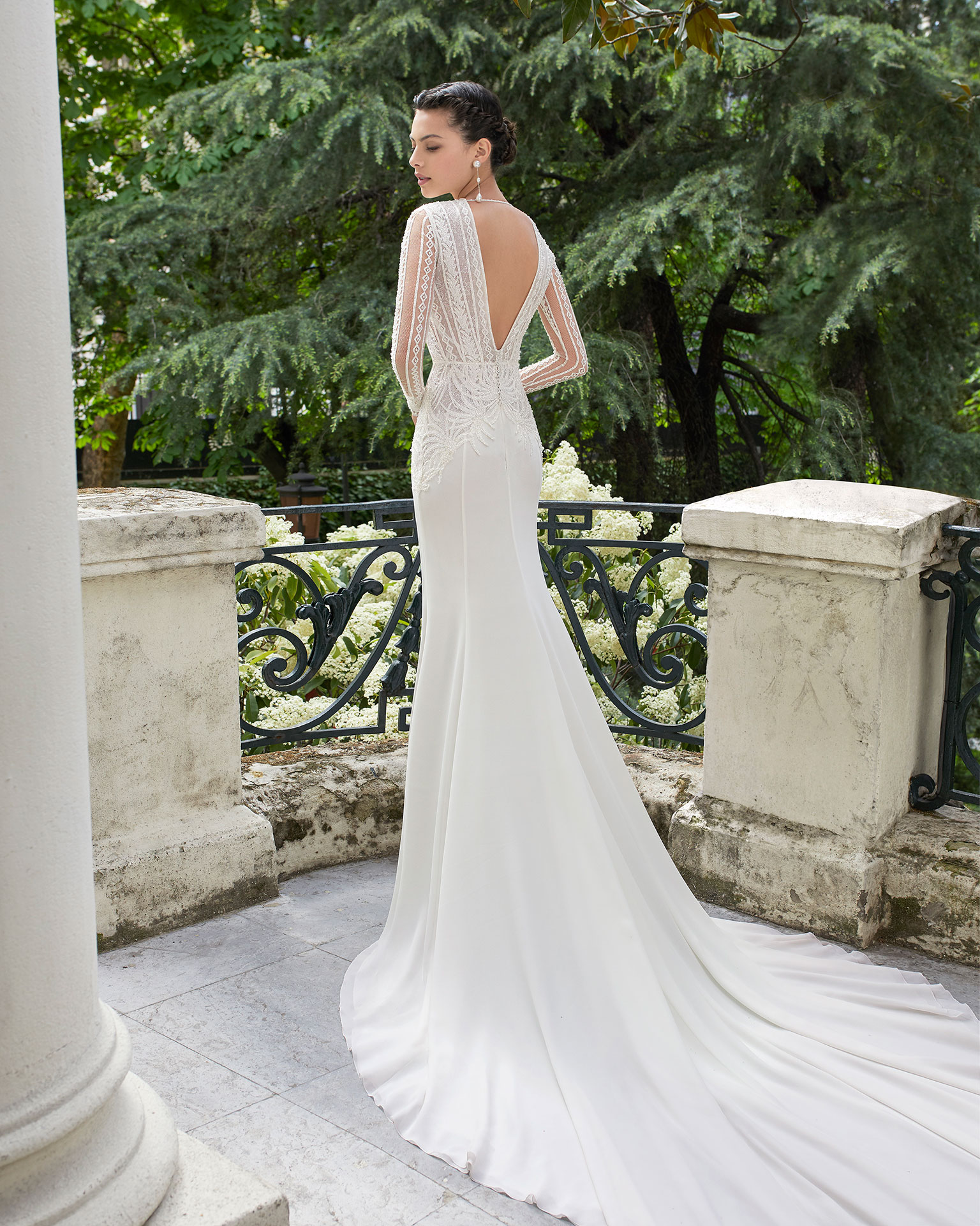 Pearl Gali Karten Mermaid Wedding Dresses V Neck Lace Applique Sweep Train Long Sleeve Beach Wedding Dress Backless Bohemian Bridal Gown