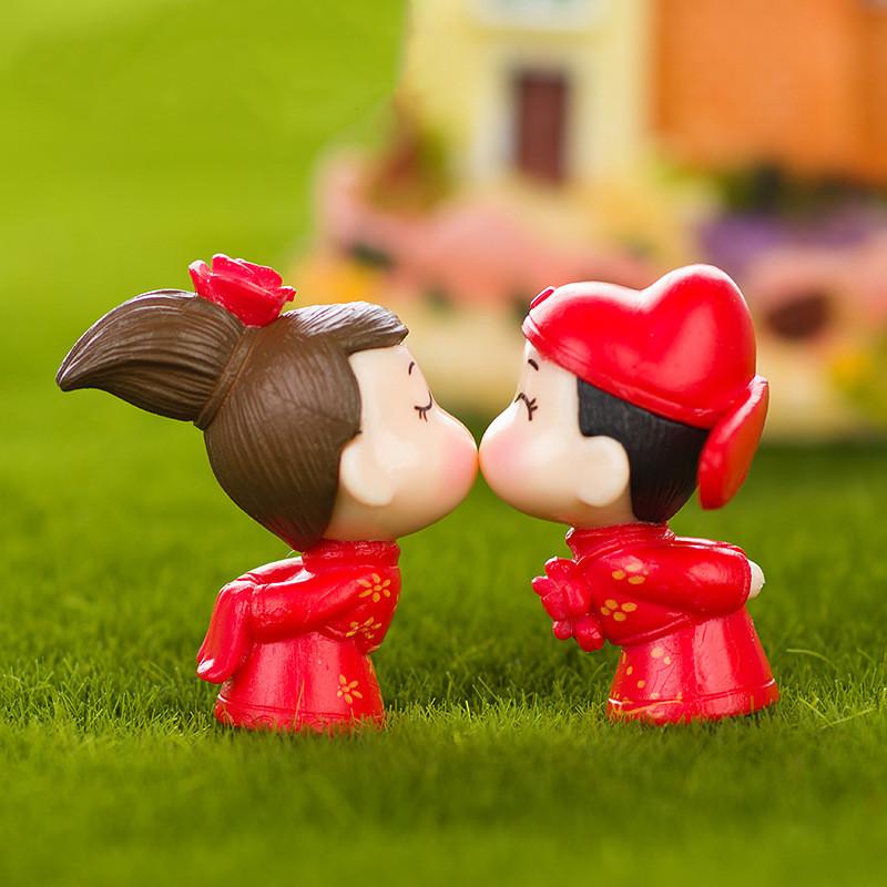 1pair XBJ234 Couple dolls Second generation bride and groom Wedding decorations Micro landscape Chinese style creative ornaments Crafts
1pair XBJ234 Couple dolls Second generation bride and groom Wedding decorations Micro landscape Chinese style creative ornaments Crafts