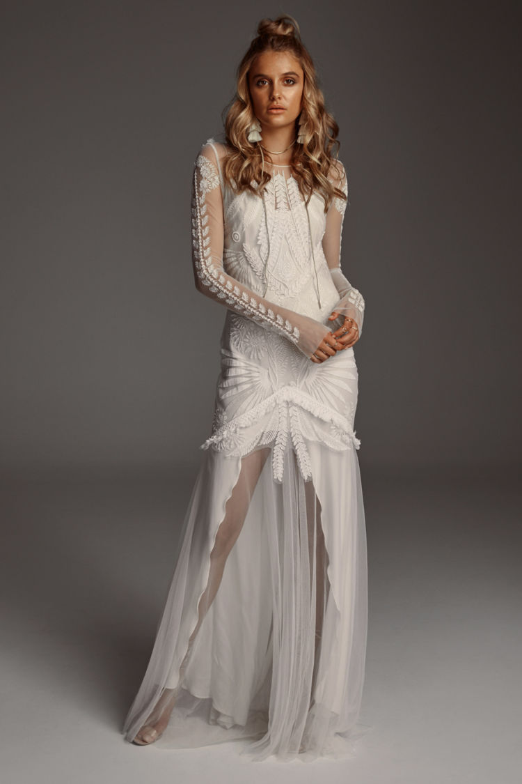 2019 Classic Mermaid Wedding Dresses Jewel Neck Lace Appliques Floor Length Two Pieces Beach Wedding Dress With Long Coat Vestidos De Novia