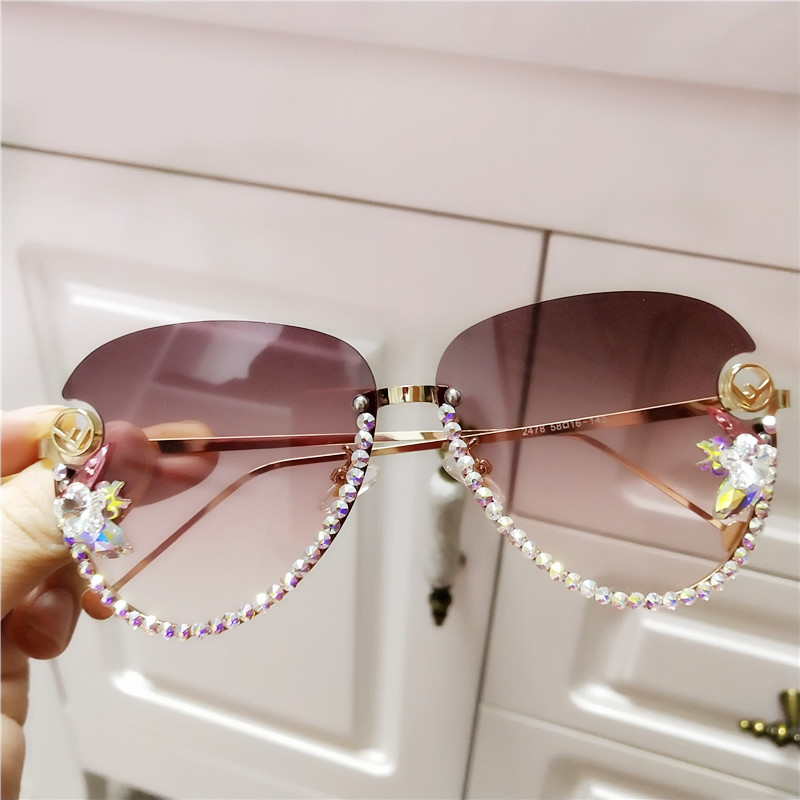 Fashion sunglasses women Vintage designer crsytal sun glasses rimiless cat eye ladeis F letter eyeglasses, White;black
Fashion sunglasses women Vintage designer crsytal sun glasses rimiless cat eye ladeis F letter eyeglasses, White;black