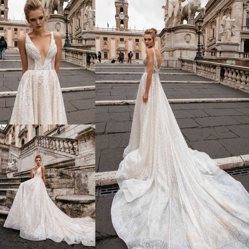 Luxury Bling Bling 2019 Wedding Dresses Lace Appliqued V Neck Beads Sweep Train Beach Sexy Country Style Wedding Dress Bridal Gowns