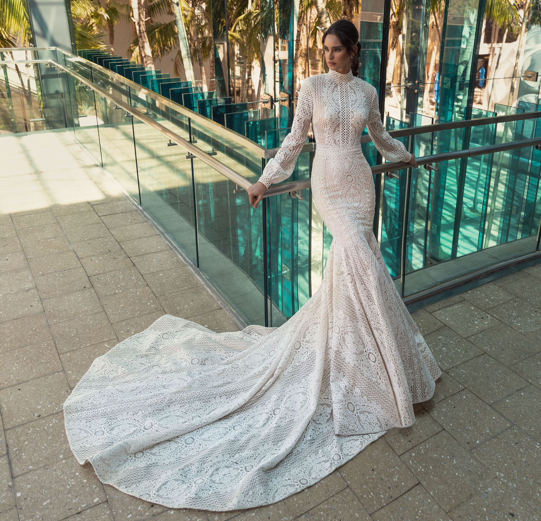 Vintage Lace Mermaid Dresses Backless High Collar Sweep Train Garden Wedding Gowns Long Sleeves vestido de novia