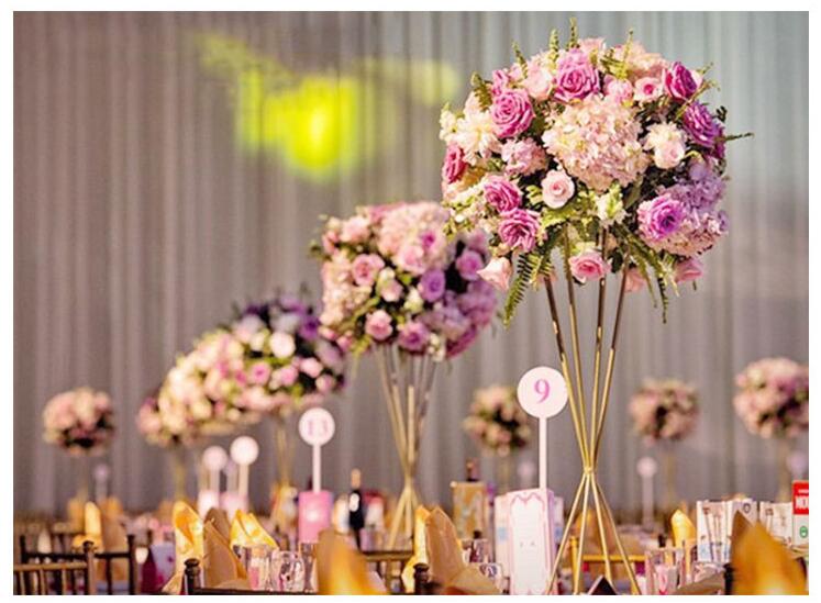 Extraordinary Wedding Trumpet Shape Gold/White Metal Flower Stand Road Lead For Wedding Party Banquet Home Decoration Usage