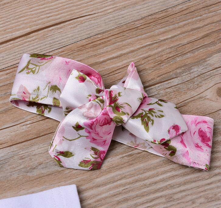 Promotion Newborn Baby Clothing Sets Kids Clothes Letter Print Romper Broken Flower Ruffled Bow Shorts Suits For Infant Toddlers Dresses