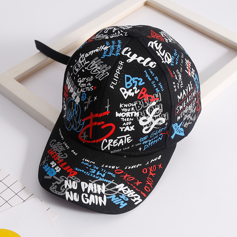 Quan Zhilong graffiti baseball cap letters embroidered Korean Harajuku men and women couples travel bent Hat Cap new