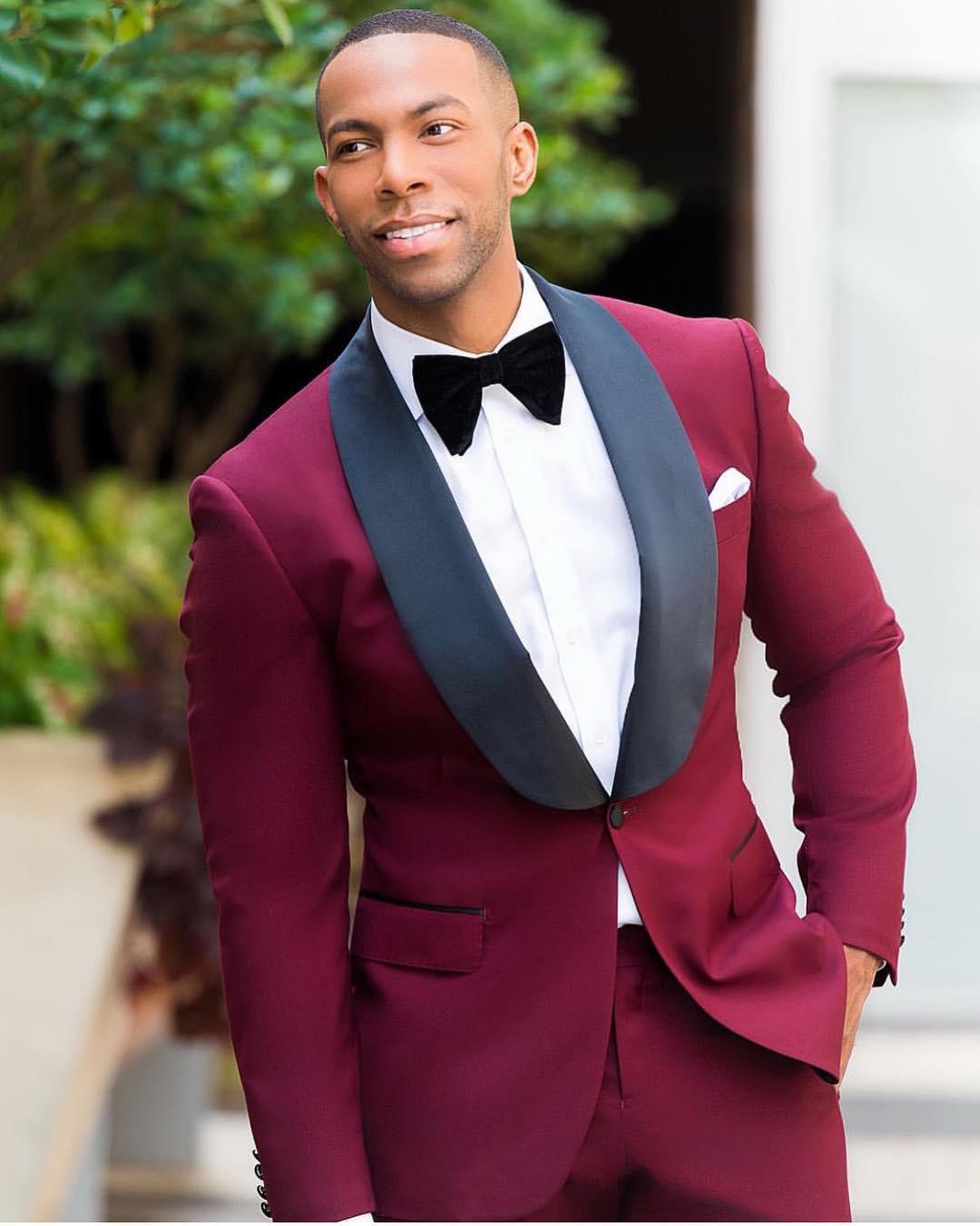 Burgundy Wedding Groom Tuxedos Black Shawl Lapel Tuxedos Suits For Weddings Prom Party Business Best Mens Suits 2 Piece Jacket Pants, Same as image
Burgundy Wedding Groom Tuxedos Black Shawl Lapel Tuxedos Suits For Weddings Prom Party Business Best Mens Suits 2 Piece Jacket Pants, Same as image