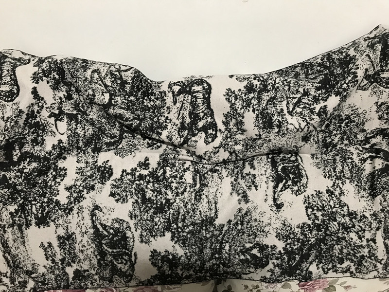 Classic animal pattern soft scarf 70x180cm fashion scarf mixed spinning 3 colors soft Blanket lady Winter scarf with tag (Anita)
Classic animal pattern soft scarf 70x180cm fashion scarf mixed spinning 3 colors soft Blanket lady Winter scarf with tag (Anita)
