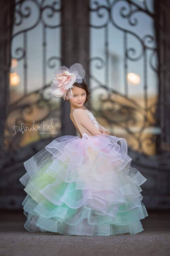Colorful Girls Pageant Dress Jewel Neck Long Sleeves Tiered Skirts Lace Flower Girl Dresses Custom Luxury Appliqued Kids Formal Gowns