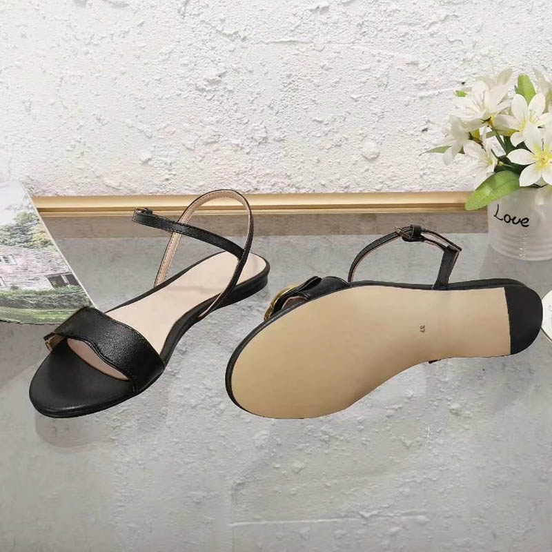 New fashion women's sandalsFashion Sandals Bohemian Diamond Slippers Woman Flats Flip Flops Shoes Summer Beach Sandals35-42