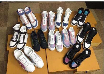 Designers Luxury Shoes Rivoli sneaker Boot Rainbow Trainer for Mens and Women Calfskin High Top Sneakers Flower Motifs Vintage Trainers
Designers Luxury Shoes Rivoli sneaker Boot Rainbow Trainer for Mens and Women Calfskin High Top Sneakers Flower Motifs Vintage Trainers