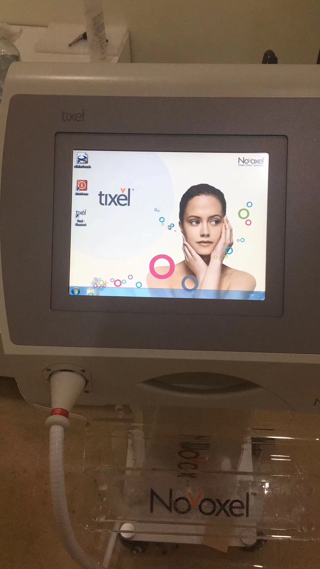 Portable Professional Tixel Novoxel Thermal Fractional Scar Removal and Stretch Marks Removal Skin Rejuvenation Beauty Machine
Portable Professional Tixel Novoxel Thermal Fractional Scar Removal and Stretch Marks Removal Skin Rejuvenation Beauty Machine