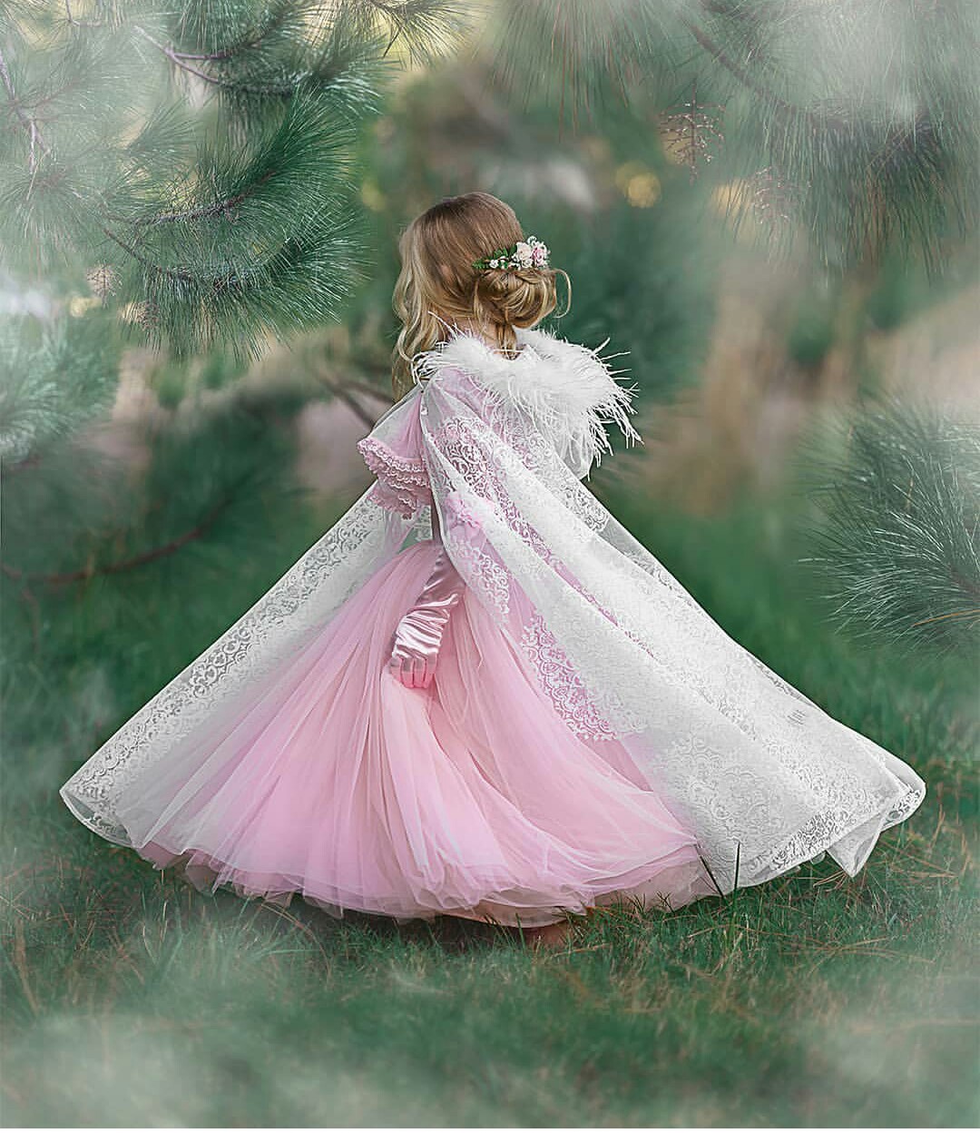 Blush Pink Flower Girls Dresses For Weddings With Cape Feather Lace Appliqued Kids Formal Wear A Line Pageant Gown vestidos de primera