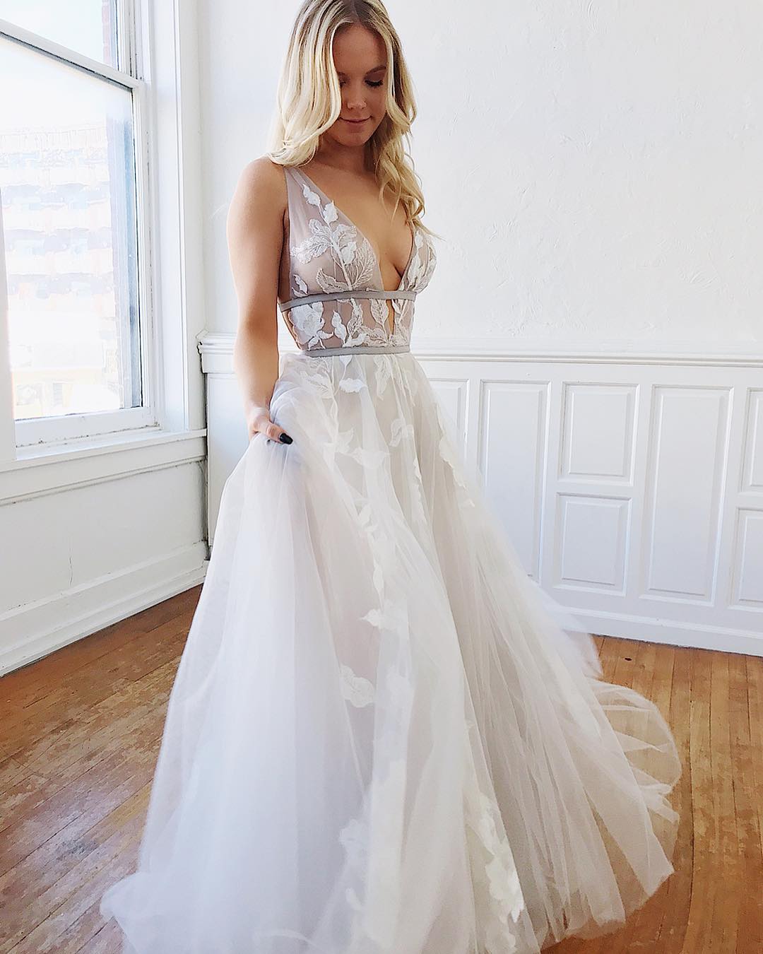 A Amazing E Beach Backless Wedding Dresses Deep V Neck Appliqued Boho Bridal Gowns Or Length Tulle Bohemian Vestidos De Noiva