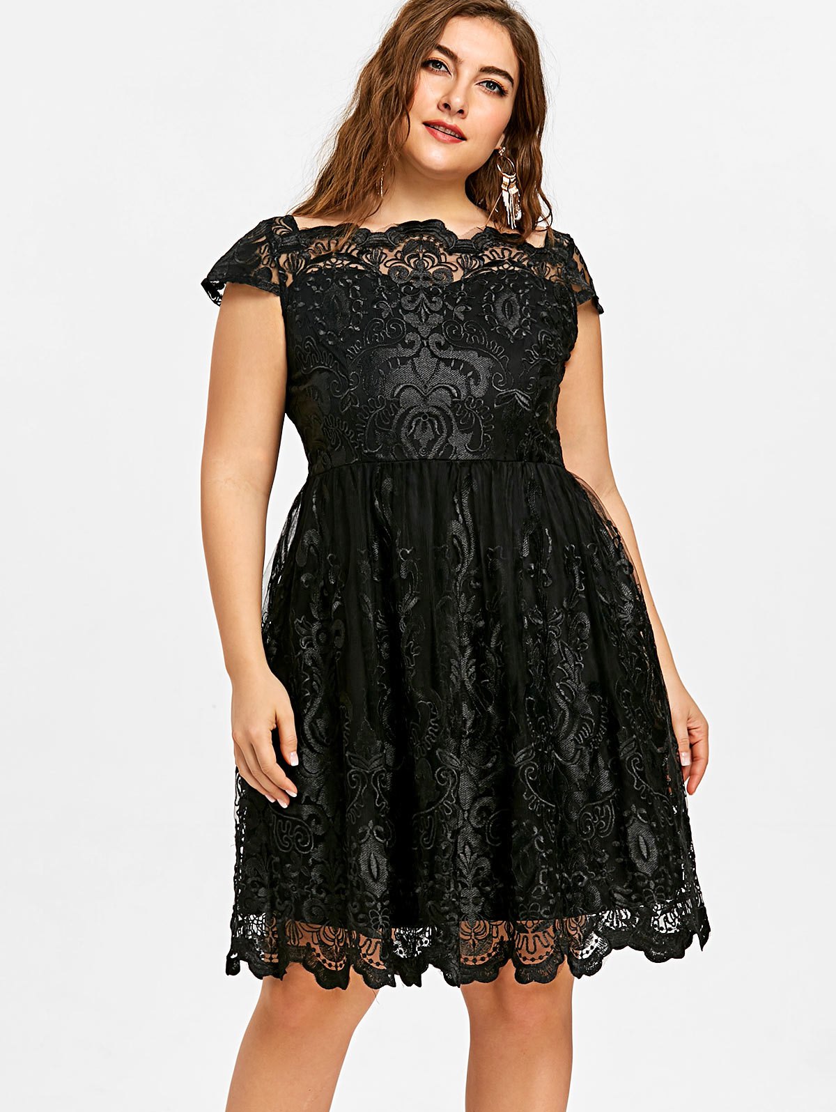Lace Cheap Black Plus Size Prom Dresses A Line Bateau Neck Evening Gown Knee Length Cap Sleeves Formal Dress