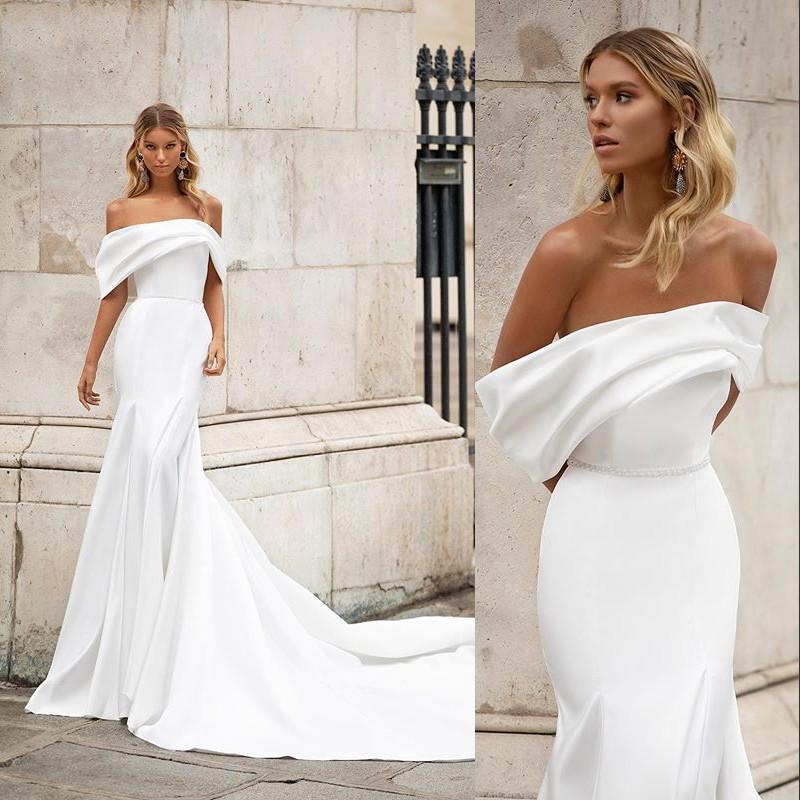 Elegant Off The Shoulder Mermaid Dresses Satin Ruffles Sweep Train Beaded Waist Designer Beach Wedding Gown Vestido De Novia