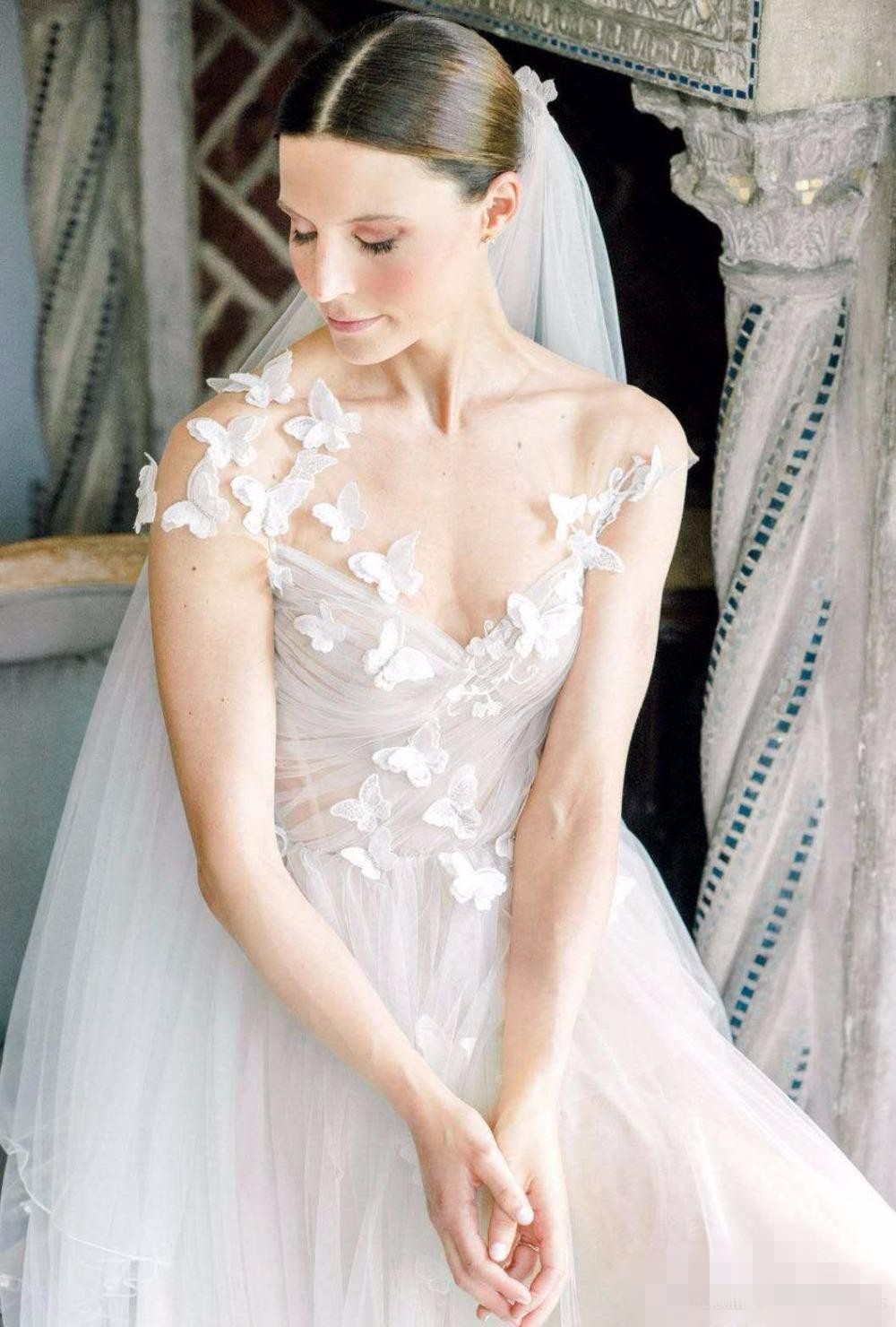 Country Dresses Gorgeous Short Cap Sleeves Tulle D Floral Applique Jewel Sheer Neck Wedding Bridal Gown Vestido De Novia e