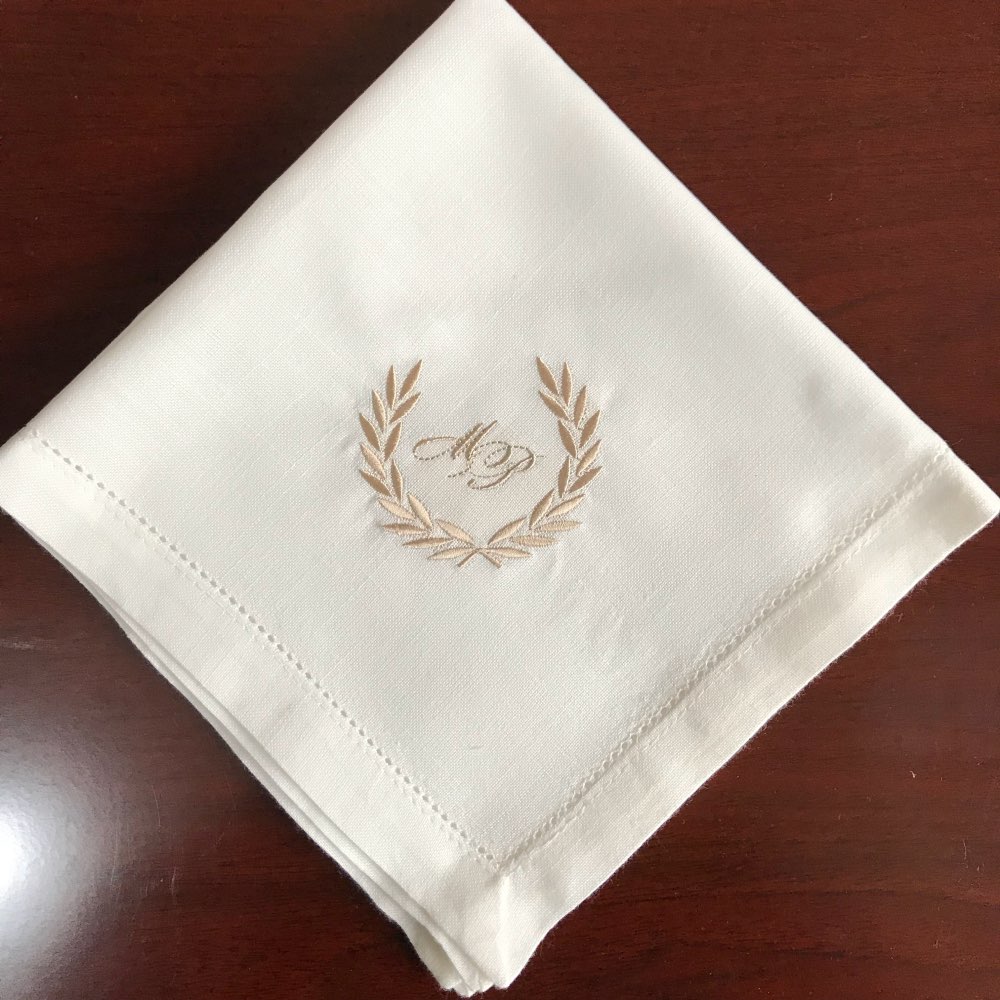 Personalized Napkins Custom napkins Embroidered Cloth Napkins Wedding Gift Monogrammed Napkin Creative Wedding Dinner Hotel Napkin