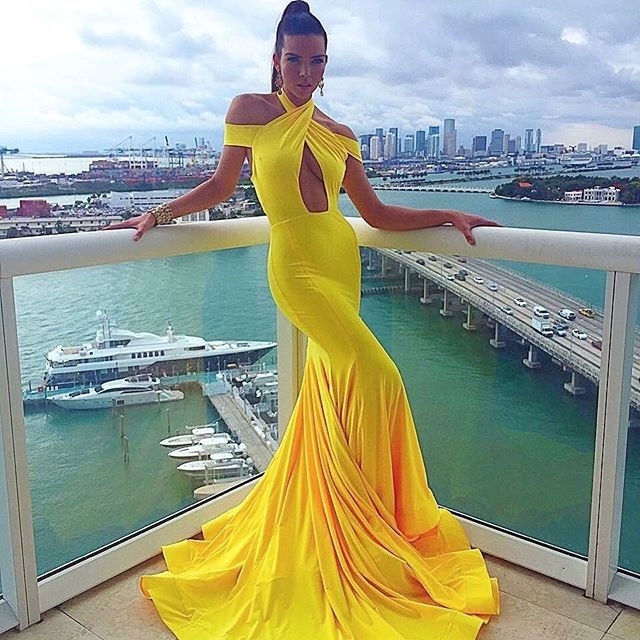 Halter Yellow Jersey Prom Dresses Mermaid Long Prom Gowns Keyhole Front Sexy Night Party Wear Girls Graduation Dresses, Royal blue
Halter Yellow Jersey Prom Dresses Mermaid Long Prom Gowns Keyhole Front Sexy Night Party Wear Girls Graduation Dresses, Royal blue