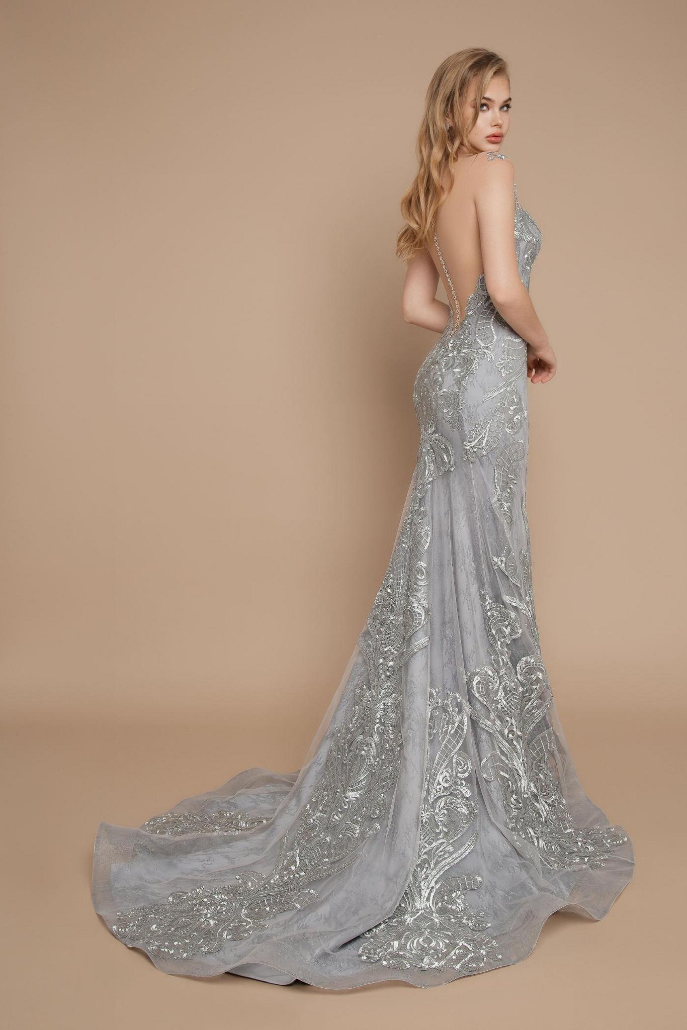 2020 New Mermaid Prom Dresses Sheer Scoop Neck Lace Appliqued Tulle Elegant Evening Dress Buttons Back Formal Party Gowns