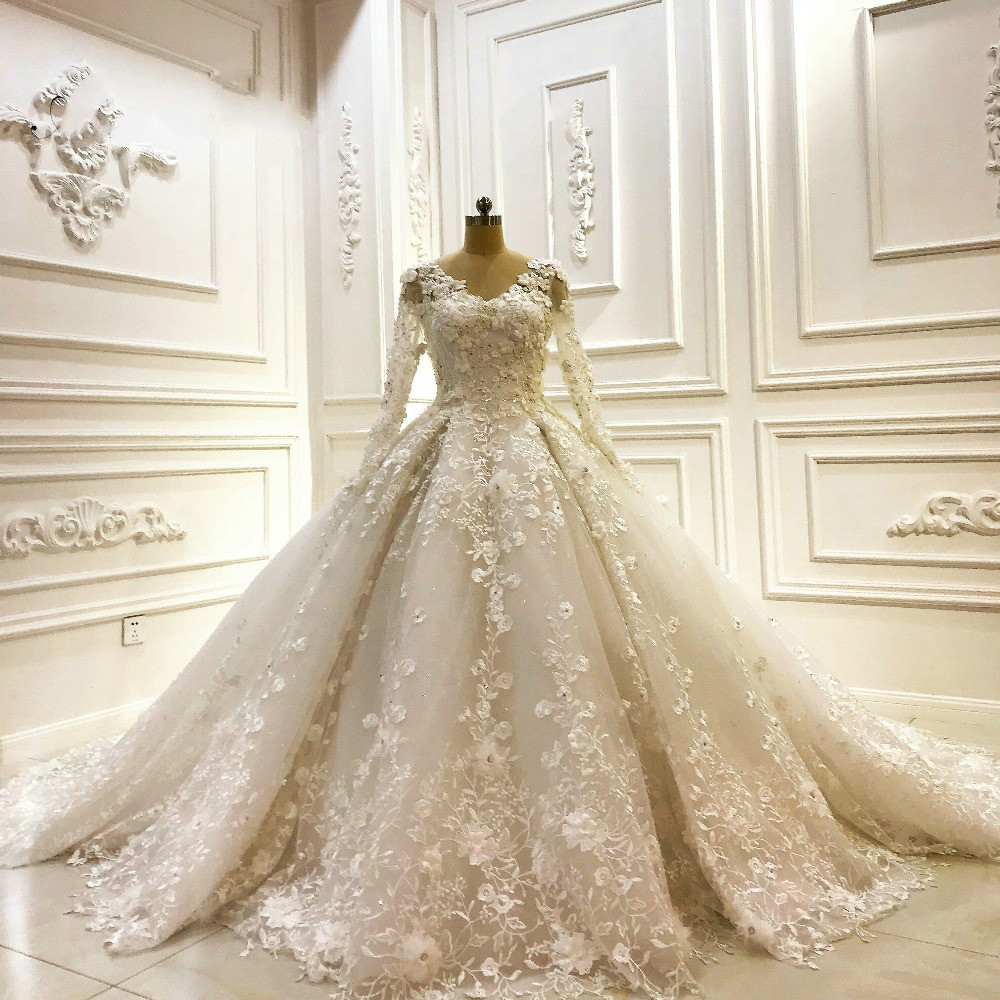 Muslim Long Sleeve 2020 Ball Gown Wedding Dress V Neck 3D Floral Appliqued Beads Lace Up Back Wedding Gowns Plus Size robe de mariee, Blue
Muslim Long Sleeve 2020 Ball Gown Wedding Dress V Neck 3D Floral Appliqued Beads Lace Up Back Wedding Gowns Plus Size robe de mariee, Blue