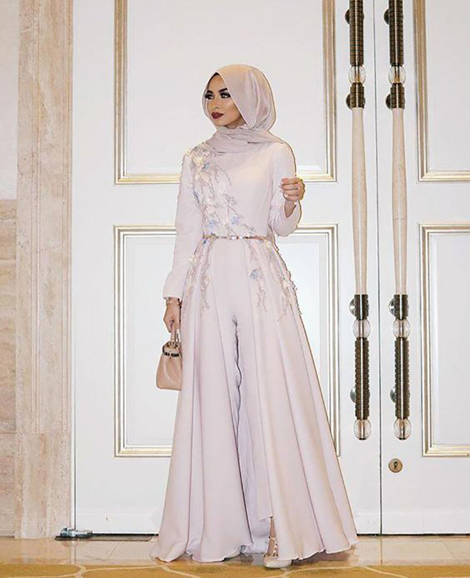 Ivory Long Sleeve Muslim Evening Dress Embroidery robe soiree Islamic dubai Hijab Evening Gowns Pantsuit Formal Prom Dress, Hunter
Ivory Long Sleeve Muslim Evening Dress Embroidery robe soiree Islamic dubai Hijab Evening Gowns Pantsuit Formal Prom Dress, Hunter