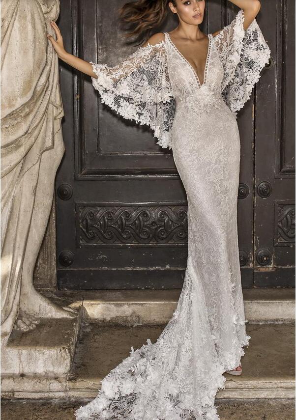 2019 Lace Mermaid Wedding Dresses Off The Shoulder Deep V Neck Sexy Backless Sweep Train Beach Wedding Dress Custom Country Bridal Gowns