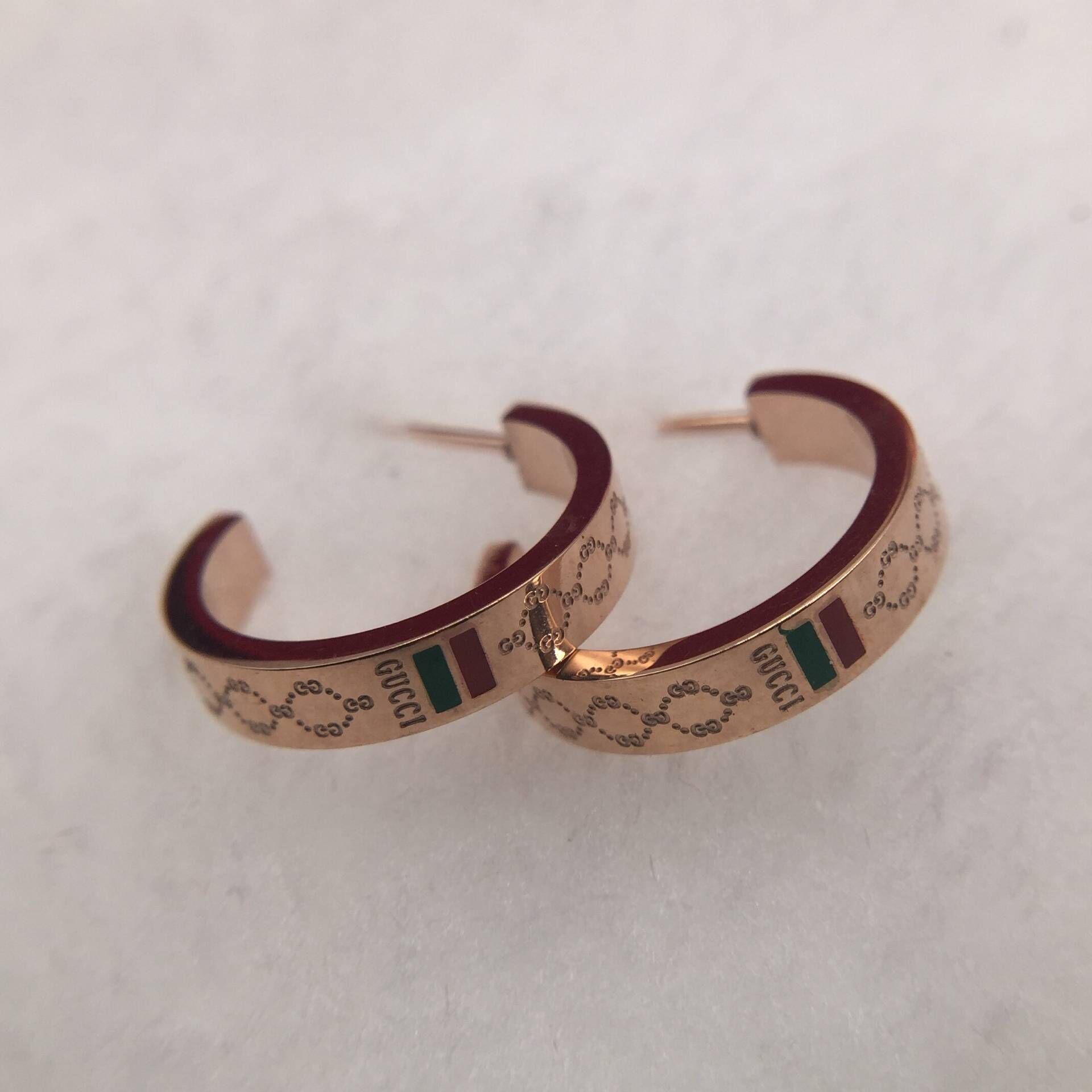Top famous brands Titanium steel green red love G hoop Earring deluxe Women Charm Earrings Fashion Jewelry wholesale
Top famous brands Titanium steel green red love G hoop Earring deluxe Women Charm Earrings Fashion Jewelry wholesale