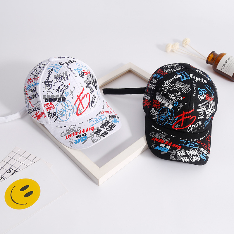 Quan Zhilong graffiti baseball cap letters embroidered Korean Harajuku men and women couples travel bent Hat Cap new