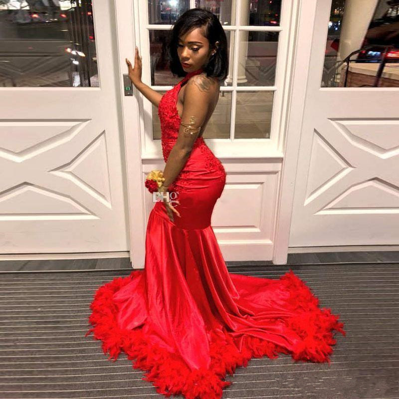 2019 Latest Prom Dresses With Feather Halter Neck Sexy Sleeveless Backless Mermaid Evening Gowns Sweep Train Special Ocn Dress Lz0304