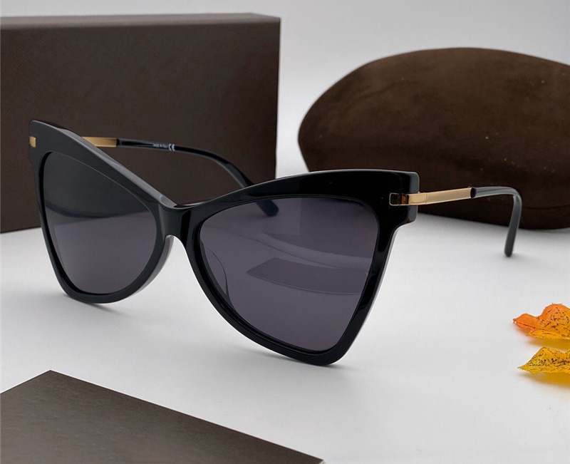 New Luxurious Fashion Women Sunglasses 767 Classic retro plate big frame Cat eye glasses Top quality UV400 protection Come with case
New Luxurious Fashion Women Sunglasses 767 Classic retro plate big frame Cat eye glasses Top quality UV400 protection Come with case
