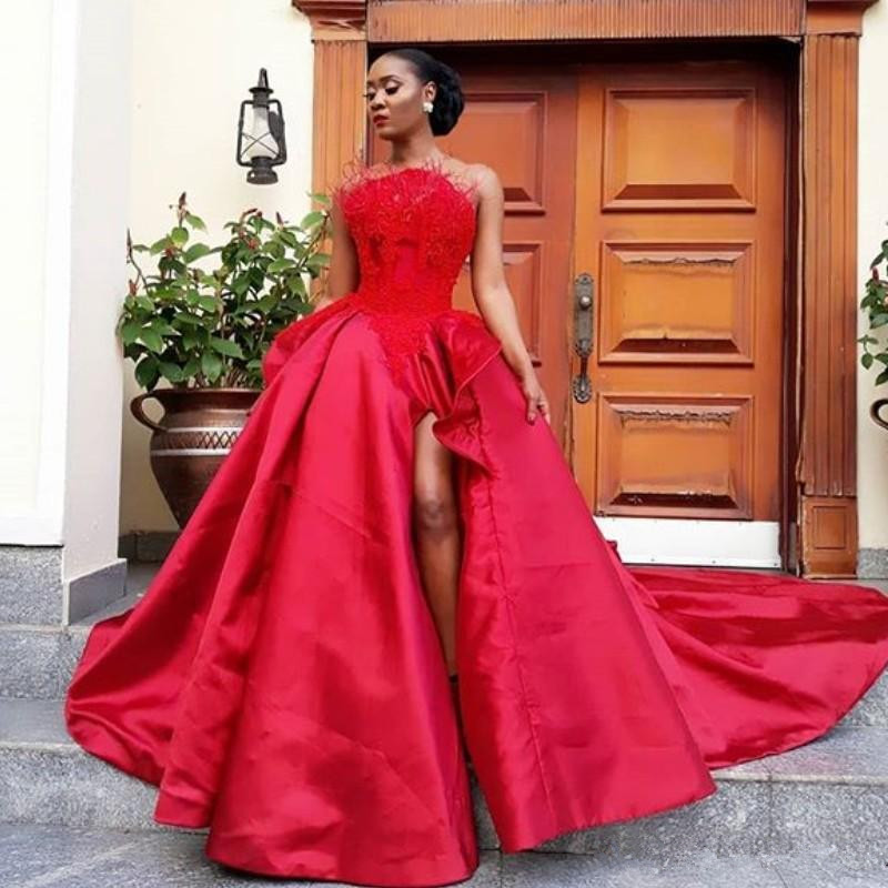 Glamorous Red Ball Gown Prom Dress Sexy Feather Lace Applique Split Lace-Up Evening Dress Attractive Sweep Train Formal Party Dress