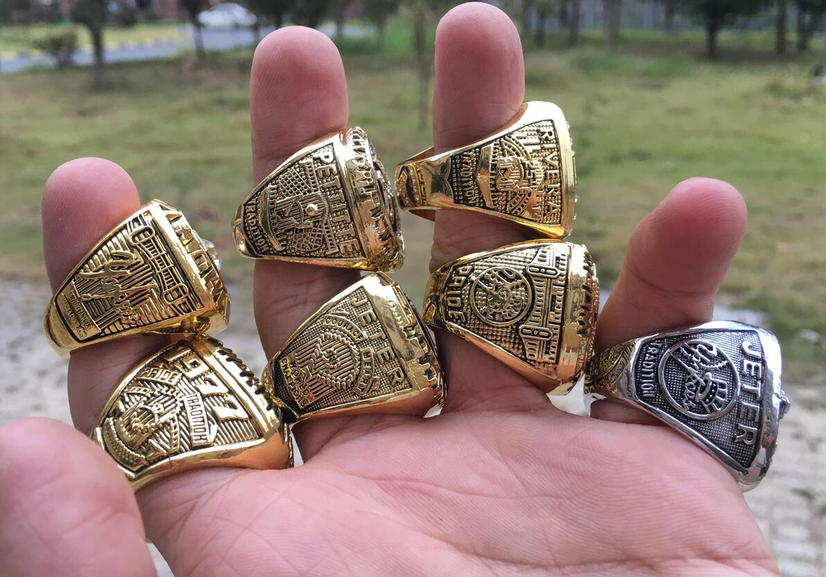 7PCS 1977 1978 1996 1998 1999 2000 2009 Baseball World Series Championship Ring Set Souvenir Men Fan Gift Drop Shipping
7PCS 1977 1978 1996 1998 1999 2000 2009 Baseball World Series Championship Ring Set Souvenir Men Fan Gift Drop Shipping